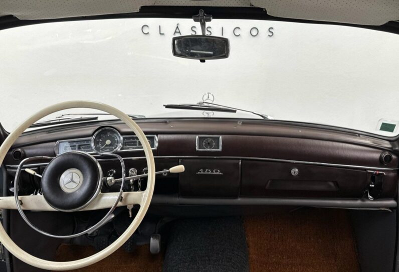 Mercedes-Benz 180B Ponton