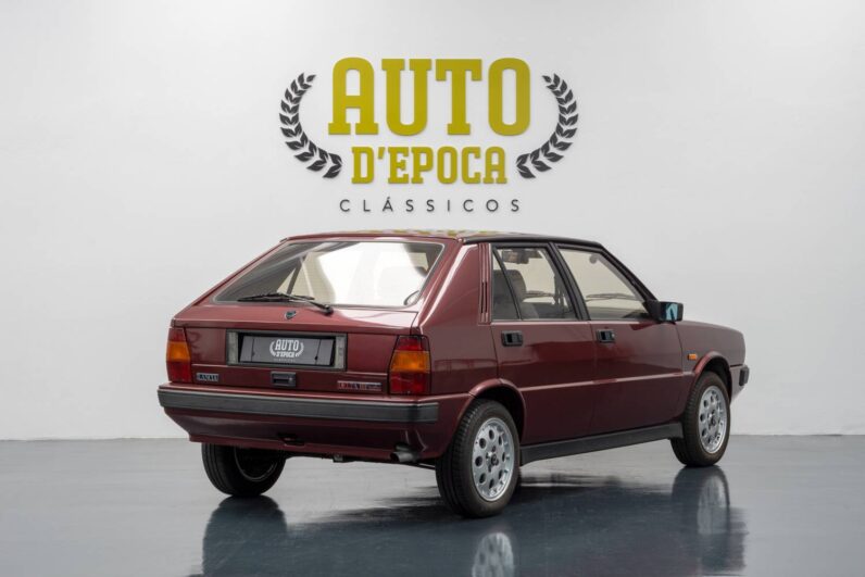 Lancia Delta HF turbo