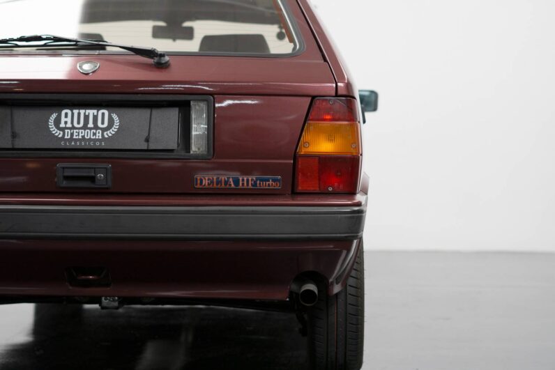Lancia Delta HF turbo