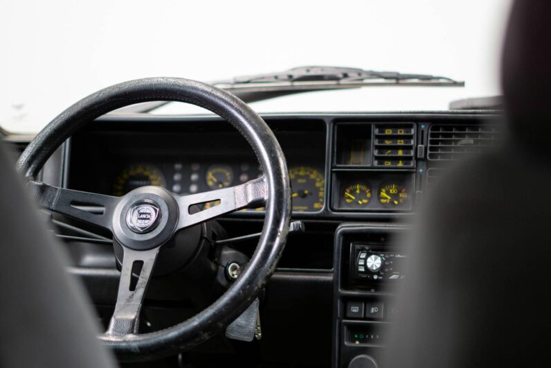 Lancia Delta HF turbo