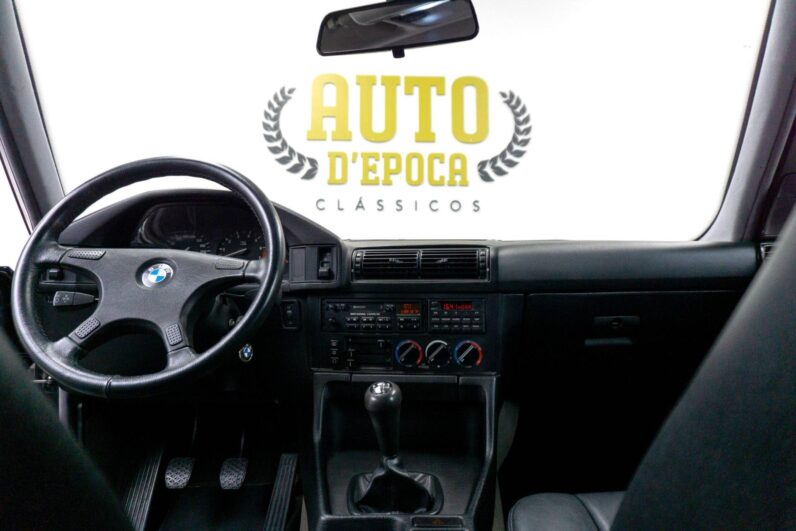 BMW (E34) 5.25i